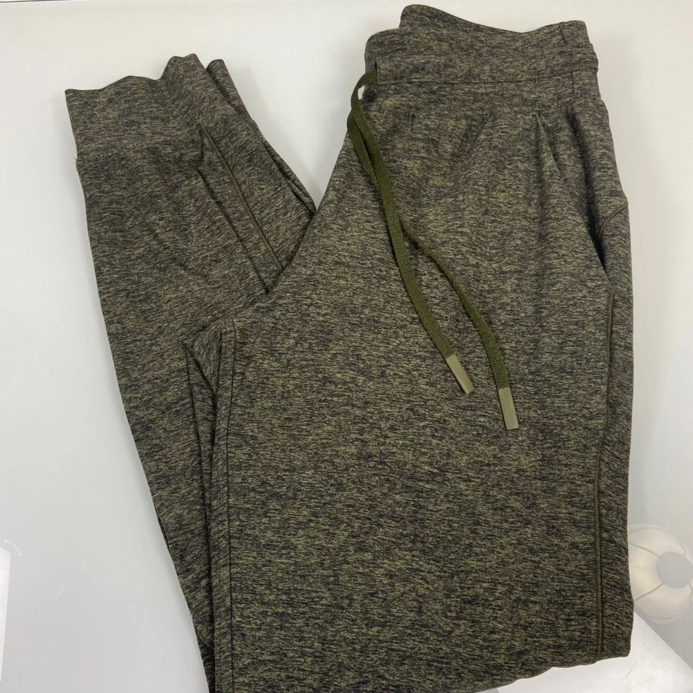 Lululemon Women's Size‎ 8 Reay to Rulu Jogger Olive Green Heathered Lounge Pants